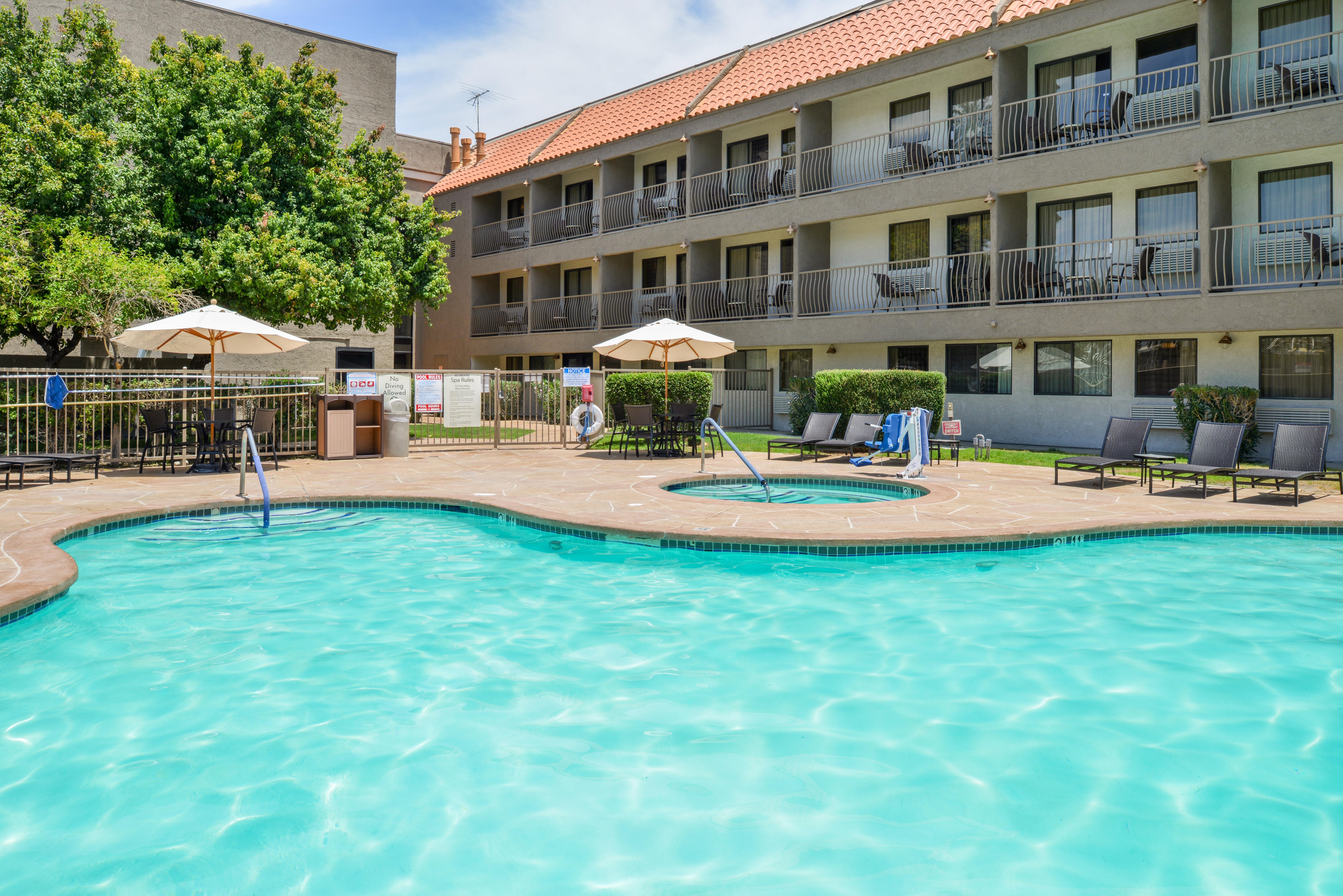 Holiday Inn Express Palm Desert By Ihg Exterior foto