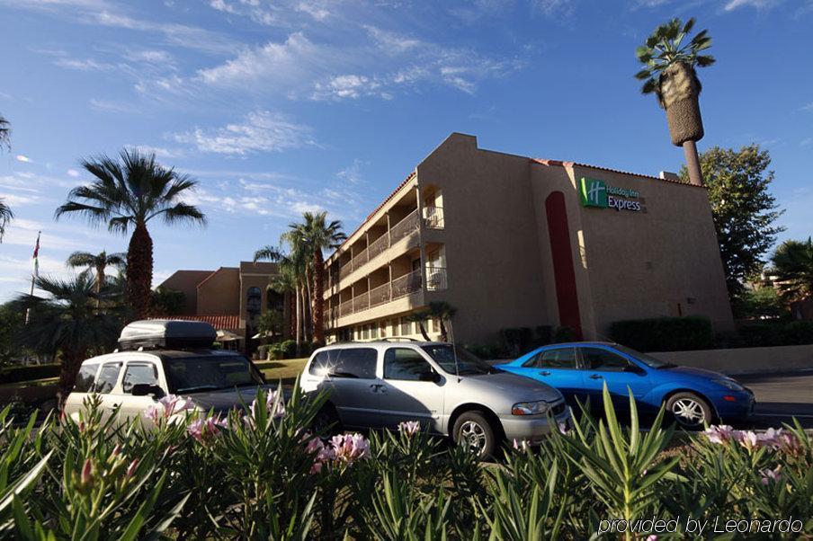 Holiday Inn Express Palm Desert By Ihg Exterior foto